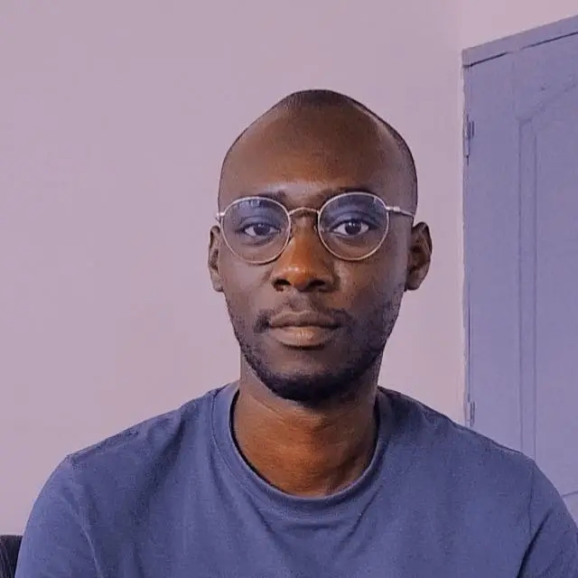 Losseny junior binate