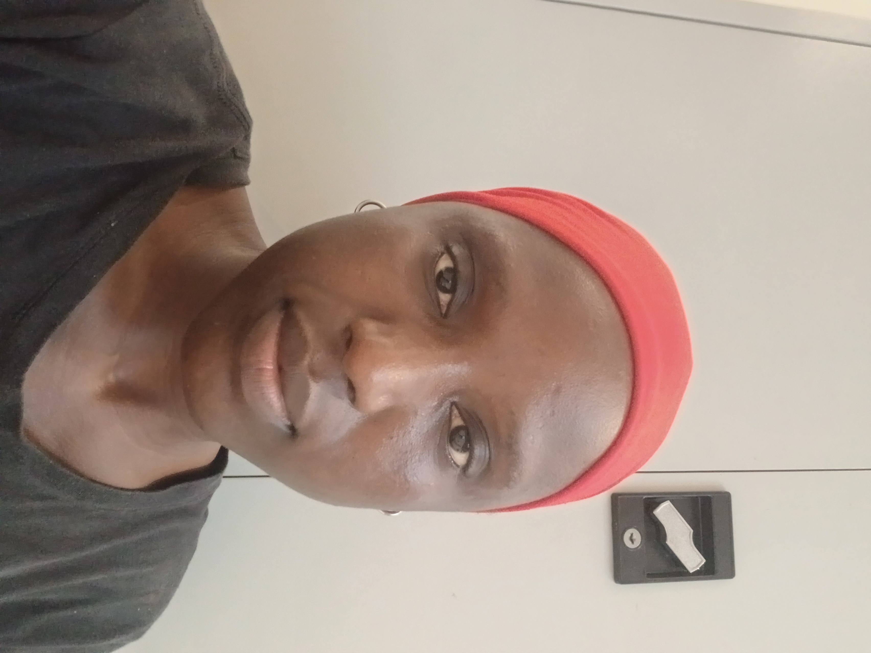 Awa NGOM